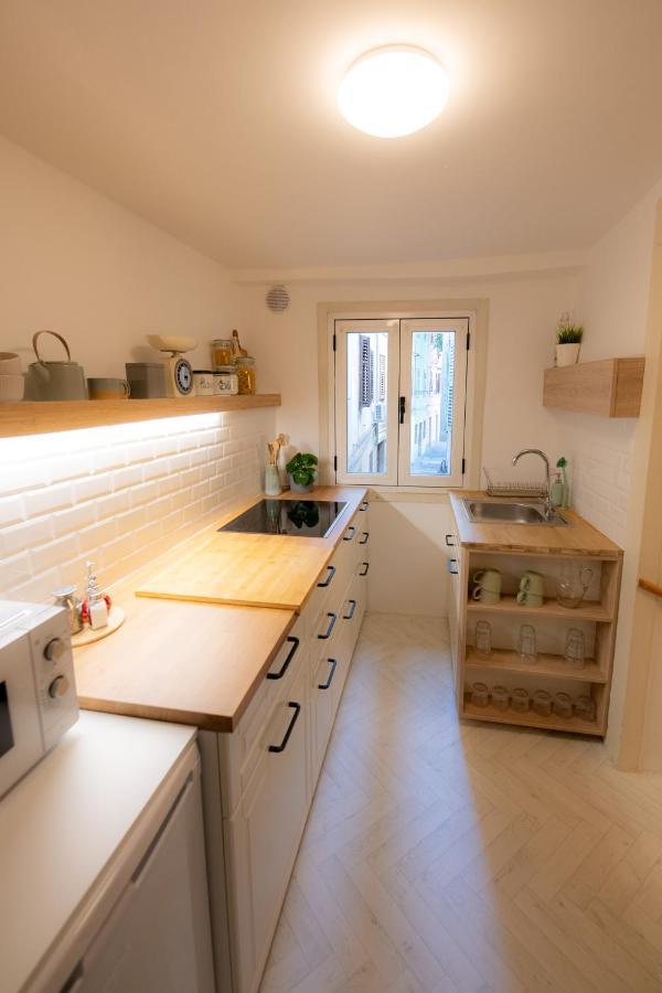 Rosalia Apartment Копер Экстерьер фото
